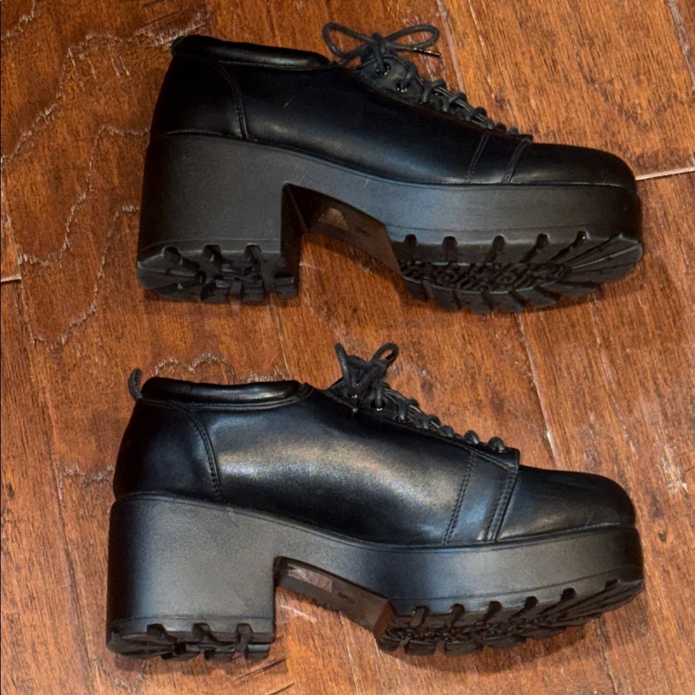 Size 9 KOI Black Chunky Platform Lace-Up Shoes - Picture 10 of 10